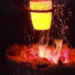 なぜアーサー王の剣は岩に刺さっていたのか？エクスカリバーの作り方から考えた